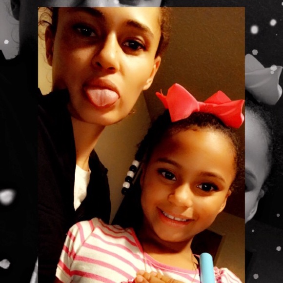 Meet your Posher, Madison - Picture 8 of 12